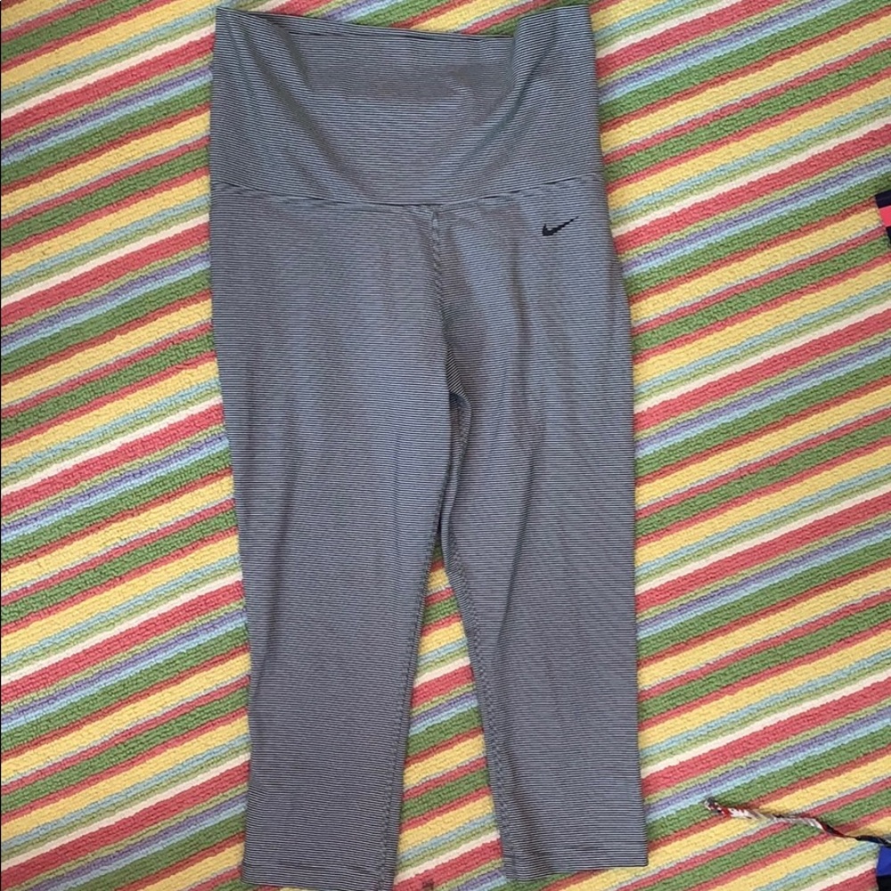 High rise Nike leggings